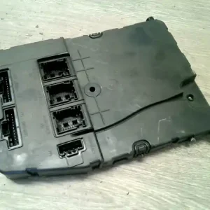 Azonnal elérhető RENAULT MEGANE 02-05 Komfort elektronika 1.6 b bontott alkatrész