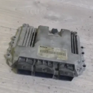 Rendeld meg most RENAULT MEGANE 02-05 Motorvezérlő egység ecu pcm modul 1.9 d bontott alkatrész