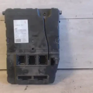 RENAULT MEGANE 05-08 Biztosítéktábla bcm bsi bsm sam gem modul 1.5dci bontott alkatrész Expressz kézbesítés