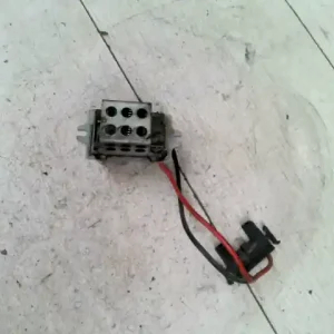 Biztonságos fizetés RENAULT MEGANE 95-99 Fűtőmotor előtét ellenállásbontott alkatrész