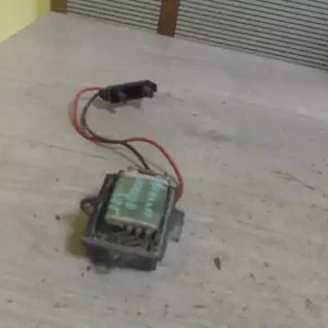 RENAULT MEGANE 95-99 Fűtőmotor előtét ellenállás1.4 i bontott alkatrész Olcsóbb