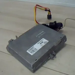 Árengedmény RENAULT MEGANE 95-99 Motorvezérlő egység ecu pcm modul 1.4ibontott alkatrész