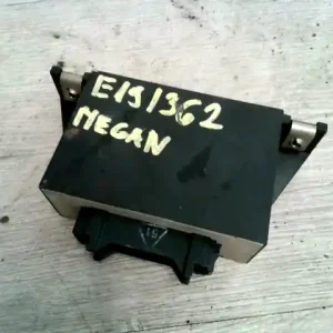 Olcsó RENAULT MEGANE 95-99 Relé bontott alkatrész