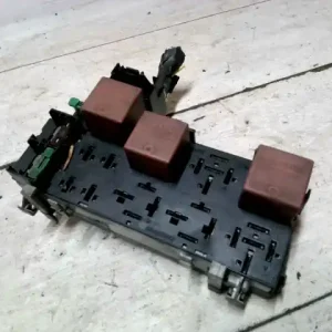 Bestseller RENAULT MEGANE 99-02 Biztosítéktábla bcm bsi bsm sam gem modul1.6i bontott alkatrész