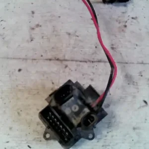 Szezonális akció RENAULT MEGANE 99-02 Fűtőmotor előtét ellenállás1.6i klímás bontott alkatrész