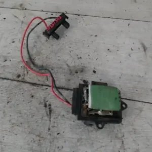 Ne maradj le RENAULT MEGANE 99-02 Fűtőmotor előtét ellenállásbontott alkatrész