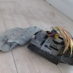 RENAULT MEGANE 99-02 Komfort elektronika 1.6i bontott alkatrész Népszerű