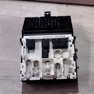 RENAULT MEGANE COUPE 95-99 Biztosítéktábla bcm bsi bsm sam gem modul1.6 i, coupe bontott alkatrész Kihagyhatatlan ajánlat