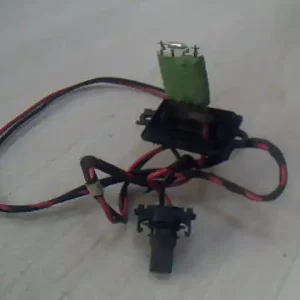 Vedd meg most RENAULT MODUS 04.09.01-08.03.31 Fűtőmotor előtét ellenállásbontott alkatrész