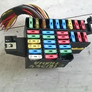 RENAULT THALIA 02.03-08.10 Biztosítéktábla bcm bsi bsm sam gem modul utastér bontott alkatrész Ajánlat