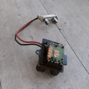 Olcsó RENAULT THALIA 02.03-08.10 Fűtőmotor előtét ellenállásbontott alkatrész