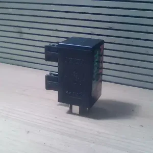 Vedd meg most RENAULT THALIA 99.05-02.02 Relé bontott alkatrész