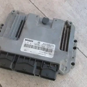 Akciós ár RENAULT TRAFIC 01.09-06.07 Motorvezérlő egység ecu pcm modul 1.9d bontott alkatrész