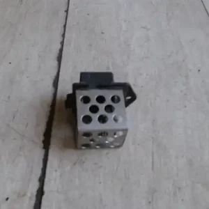 Gyors kiszállítás RENAULT Trafic 2006.08.01-2014.04.30 Fűtőmotor előtét ellenállásbontott alkatrész