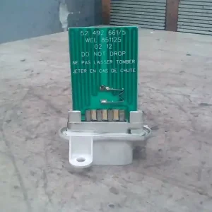 Biztonságos vásárlás RENAULT VEL SATIS 02-09 Fűtőmotor előtét ellenállásbontott alkatrész