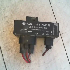 SEAT CORDOBA 02.09-08.02 Hűtőventilátor relé 1.4i bontott alkatrész Akció