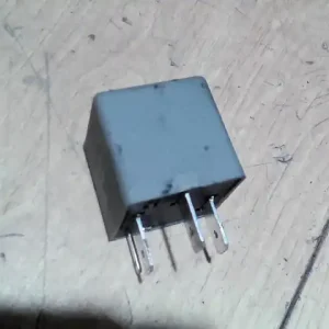 SEAT CORDOBA 02.09-08.02 Relé 1.4i bontott alkatrész Legjobb ár