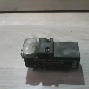 Kihagyhatatlan ajánlat SEAT CORDOBA 93-99 Hűtőventilátor relé bontott alkatrész