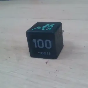 Gyors szállítás SEAT CORDOBA 99-02 Relé bontott alkatrész