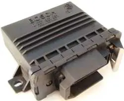 SEAT IBIZA -93 Motorvezérlő egység ecu pcm modul bontott alkatrész Outlet