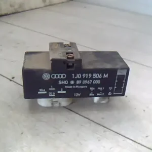 Ingyenes szállítás SEAT IBIZA 02-08 Hűtőventilátor relé bontott alkatrész