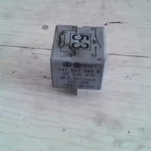 SEAT LEON 99- Relé bontott alkatrész Azonnali szállítás