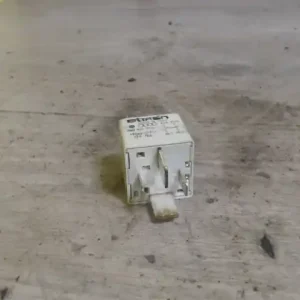 Legkelendőbb SEAT LEON 99- Relé bontott alkatrész