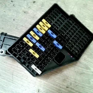 Rendeld meg most SKODA FABIA 99-07 Biztosítéktábla bcm bsi bsm sam gem modulbontott alkatrész