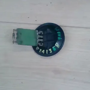 Expressz kézbesítés SKODA FABIA 99-07 Fűtőmotor előtét ellenállásbontott alkatrész