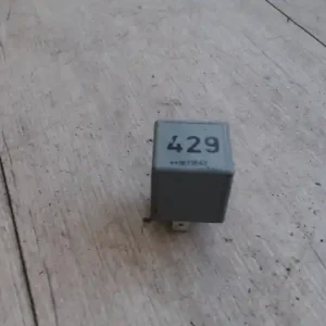 SKODA FABIA 99-07 Relé 429 bontott alkatrész Vedd meg most