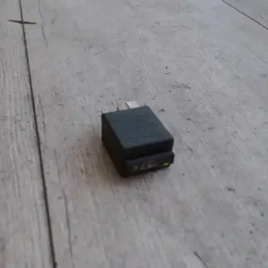 Népszerű SKODA FABIA 99-07 Relé 404 bontott alkatrész