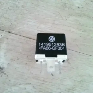 Szuper akció SKODA FABIA 99-07 Relé bontott alkatrész