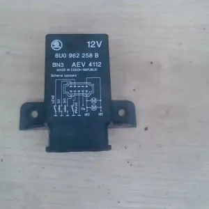 SKODA FELICIA -97 Relé bontott alkatrész Korlátozott ajánlat