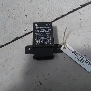 SKODA FELICIA 97- Központizár vezérlő elektronika bontott alkatrész Szezonális akció