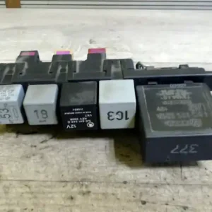 Biztonságos fizetés SKODA Octavia (1U) 1997.03.01-2011.08.31 Biztosítéktábla bcm bsi bsm sam gem modul motortér bontott alkatrész