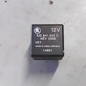 SKODA OCTAVIA 00-04 Relébontott alkatrész Bestseller