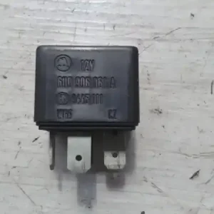 Prémium SKODA OCTAVIA 00-04 Relébontott alkatrész