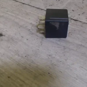 Prémium SKODA OCTAVIA 00-04 Relé 1.6 i bontott alkatrész