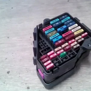 SKODA OCTAVIA 00-04 Biztosítéktábla bcm bsi bsm sam gem modulbontott alkatrész Ne maradj le