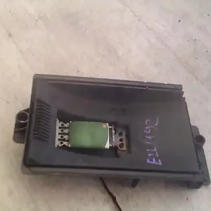 Árcsökkenés SKODA OCTAVIA 97-00 Fűtőmotor előtét ellenállásbontott alkatrész