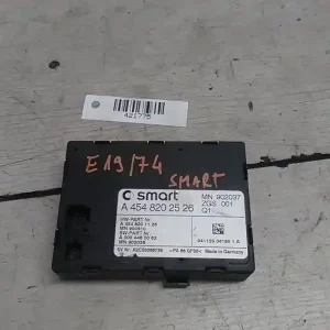 Újdonság SMART FORFOUR 04.01-06.06 Központizár vezérlő elektronika bontott alkatrész