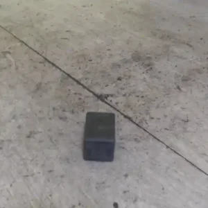 SUZUKI IGNIS Ablaktörlő relé bontott alkatrész Vedd meg online