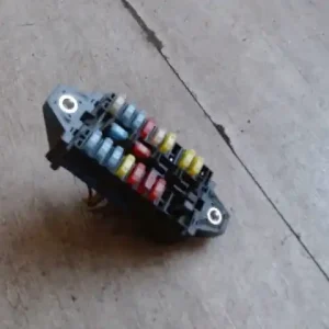 SUZUKI IGNIS Biztosítéktábla bcm bsi bsm sam gem modulbontott alkatrész Prémium