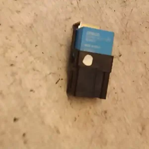 SUZUKI LIANA Relé bontott alkatrész Árcsökkenés