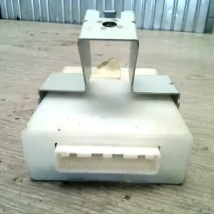 Azonnal elérhető SUZUKI SWIFT 05-10 Központizár vezérlő elektronika bontott alkatrész