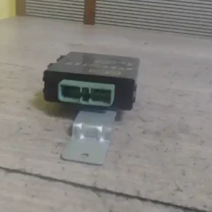 Vásárlói kedvenc SUZUKI SWIFT 96-05 Központizár vezérlő elektronika bontott alkatrész