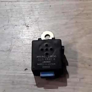 Alacsony ár SUZUKI SWIFT 96-05 Relé bontott alkatrész