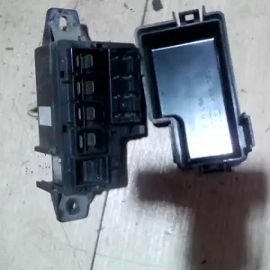 Bestseller SUZUKI VITARA 88.05-97 Biztosítéktábla bcm bsi bsm sam gem modul motortér 2.0td bontott alkatrész