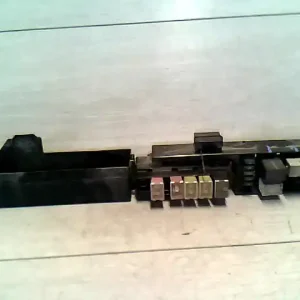 Expressz kézbesítés SUZUKI WagonR+ Biztosítéktábla bcm bsi bsm sam gem modul motortér bontott alkatrész