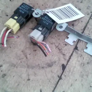 SUZUKI VITARA 88.05-97 Relé 2db bontott alkatrész Bestseller